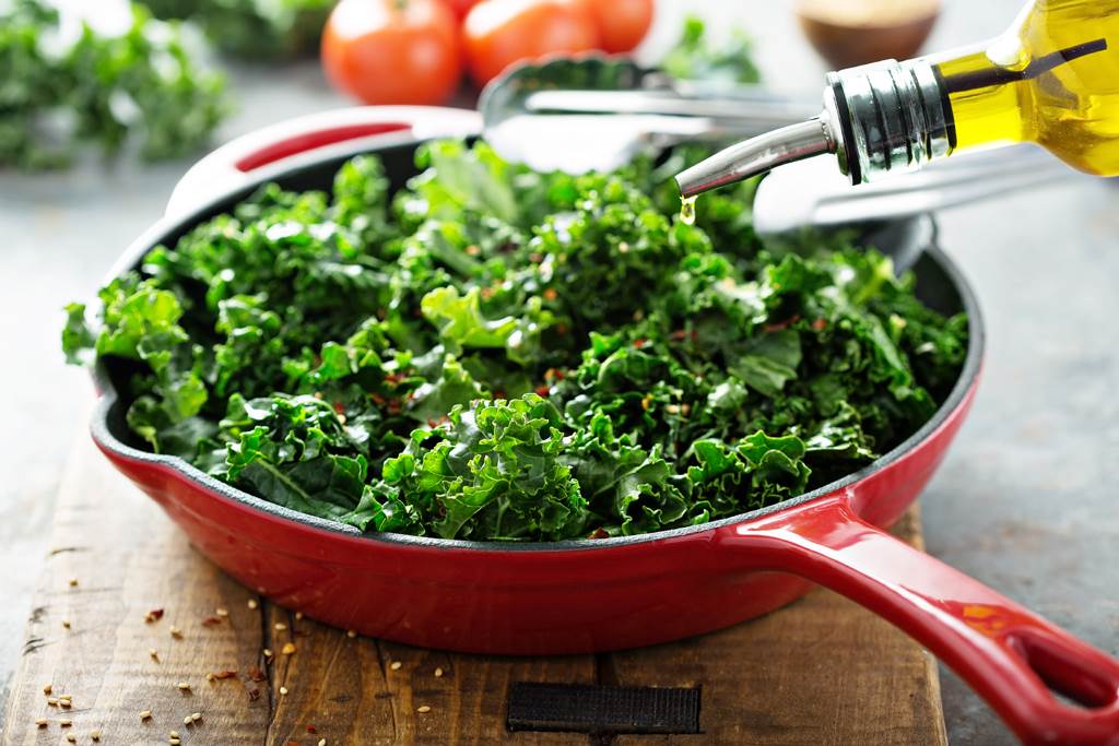 每天至少半碗低草酸蔬菜，鈣的吸收率可提高到50％～60％。（示意圖／達志影像）