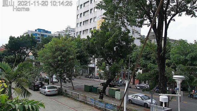 依今天10时监测结果，北部、中部、云嘉南、高屏空品区及金门地区为「普通」等级。（翻摄自空气品质监测网／林良齐台北传真）