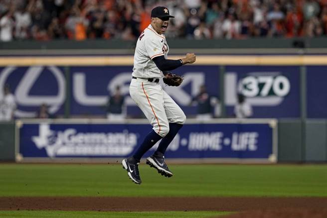 新科游击金手套柯瑞亚，批评名人堂选手吉特的守备能力被高估了。（美联社资料照）