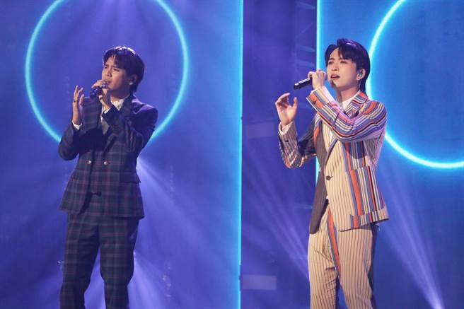 「九泽CP」陈零九（左）和邱锋泽合体演唱，为这场演唱会掀起另一波高潮。（吉利娱乐事业有限公司提供）