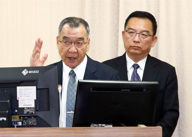 據軍方消息來源透漏，國軍近期將有波中將人事調整，國安局特勤中心副指揮官周廣齊（右）中將升任憲兵指揮官。（資料照，陳信翰攝）