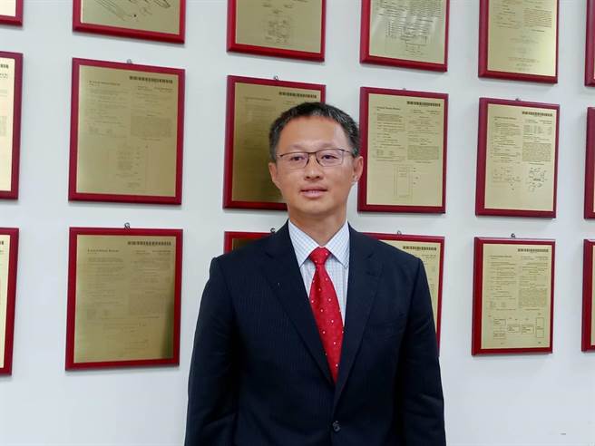 群联执行长潘健成谈日前辞去董事长职务，他认为群联价值不应与个人官司画上等号。（邱立雅摄）