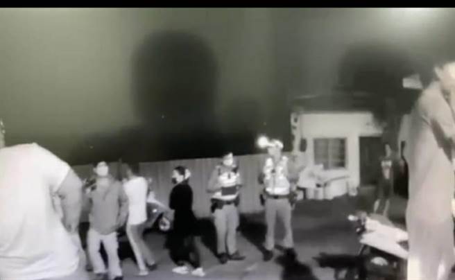 昨晚11点多在东势区东坑路一处空地，传出有聚眾要斗殴事件。（民眾提供／陈淑娥台中传真）