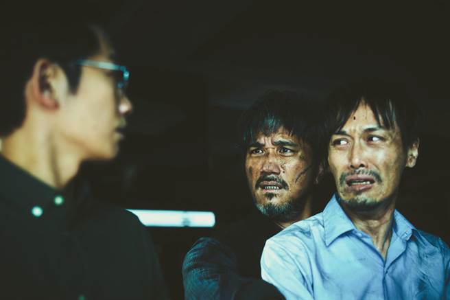 马志翔（中）在《月老》饰演从阴间脱逃的反派角色「鬼头成」。（传影提供）
