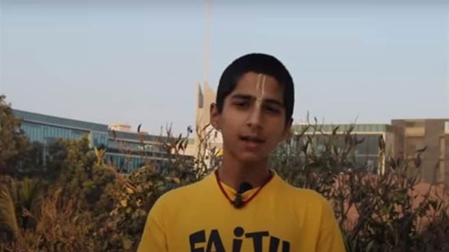 阿南德預言明年4月前，全球經濟沒有樂觀的條件。（翻攝YouTube）