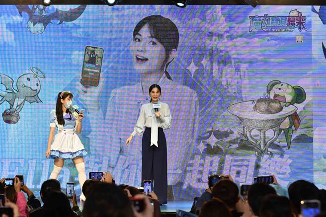 《魔力寶貝：歸來》代言人 Ella 親臨現場與玩家線下同樂。