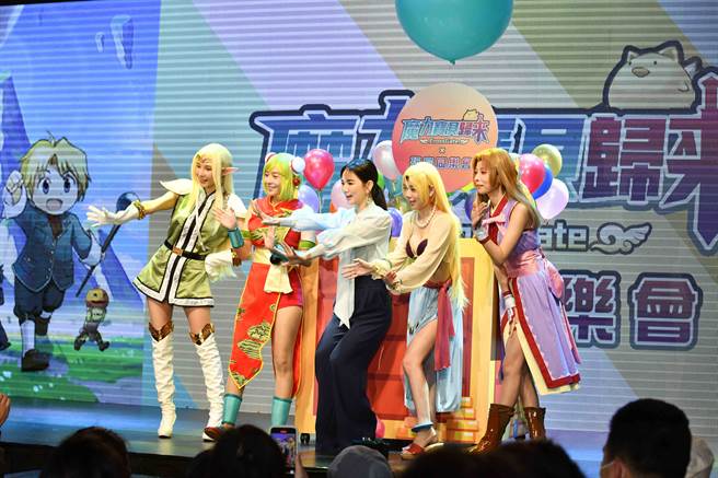 特別邀請知名Coser與玩家同樂。
