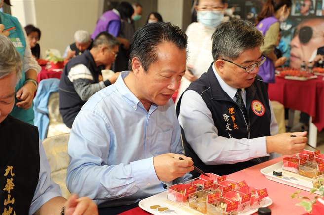 今县府特地举办年菜捐赠暨菜色票选，获最高票数的4道佳肴将成为明年度爱心菜色。（吕妍庭摄）