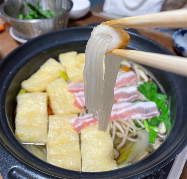 日本网友分享煮冬粉妙招，让1.7万人转推分享。（图／翻摄Twitter/mokkun855）