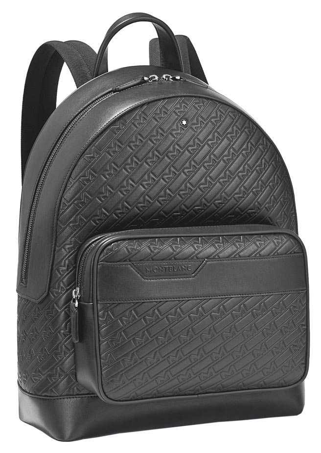 万宝龙M_Gram 4810系列UltraBlack后背包，4万2600元。（Montblanc提供）