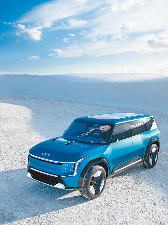 KIA概念车EV9外观予人一种坚固姿态，展现出冒险、外向和休閒的个性。（KIA提供）
