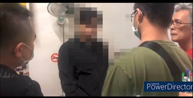 王姓男子涉嫌以暴力逼迫被害人向银行办理信用卡及小额贷款。（翻摄照片／洪靖宜高雄传真）