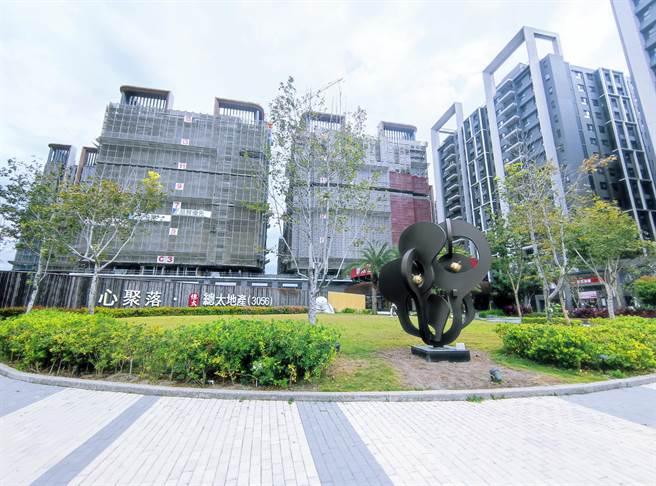 总太总住户数几乎可自成一里，发展出「社区头家」文化。（卢金足摄）