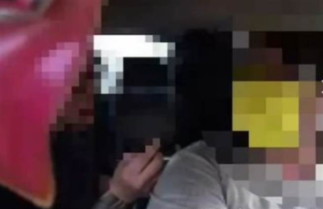 醉男爆打小黃運將還「劫車」，被逮後辯：忘了。（圖／翻攝畫面）