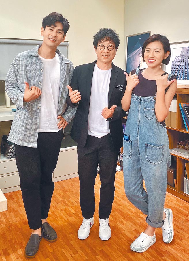 杨子仪（左起）、蒋三省、米可白首度合作。（JMS蒋三省音乐提供）