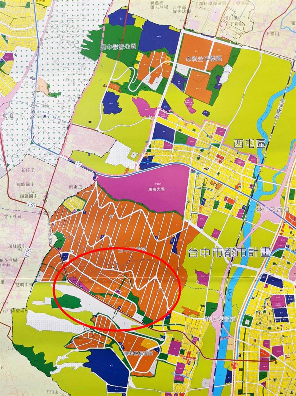 大肚山科技走廊，紅圈處是目前尚未開發的寶文創新工業園區。（台中市政府提供）