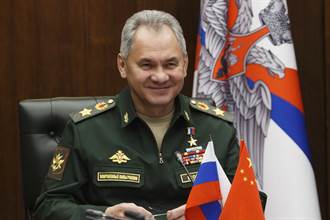 俄中防長簽軍事合作計畫 擬強化戰略演習與巡航