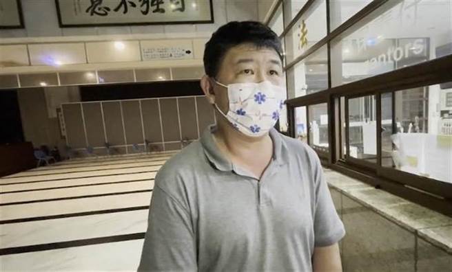 嘉义县议员邱银海涉非法掩埋废弃物遭搜索，赫见20颗霰弹枪子弹。(中时资料库)