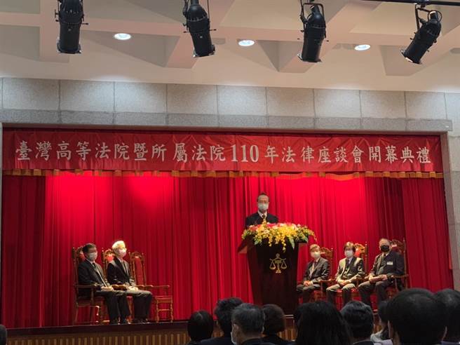 許宗力：法律見解無法統一有歧異 對司法公信力最大傷害。(圖/司法院提供)