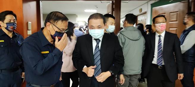 新北市長侯友宜表示，他一直很重視核安跟核廢料處理，這兩個議題中央應該要面對，地方也應跟中央攜手合作。(陳慰慈攝)