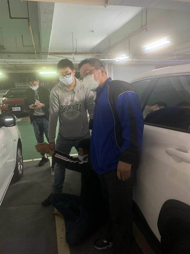 26岁陈姓男子因贩卖毒品遭警方逮捕。（图／李文正翻摄）