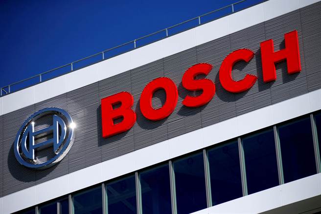鸿腾在电动车领域主要客户包括博世（Bosch）、特斯拉、宾士（Mercedes-Benz）等。
(图／路透社)