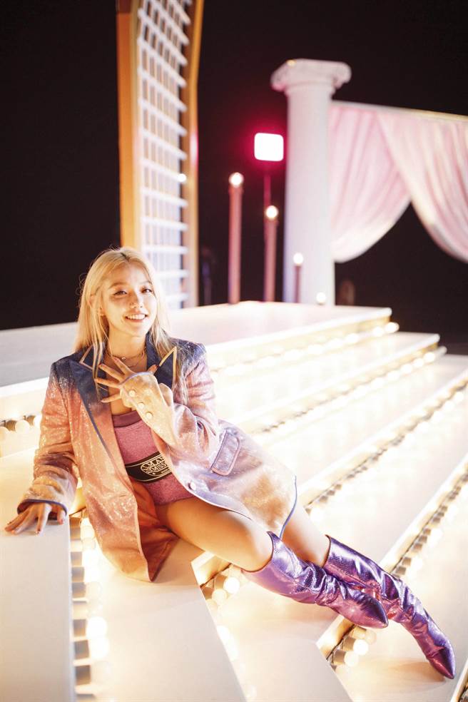 安那全新单曲〈寄生〉今天(11／24)在各大数位平台同步上架。(野声音娱乐提供)