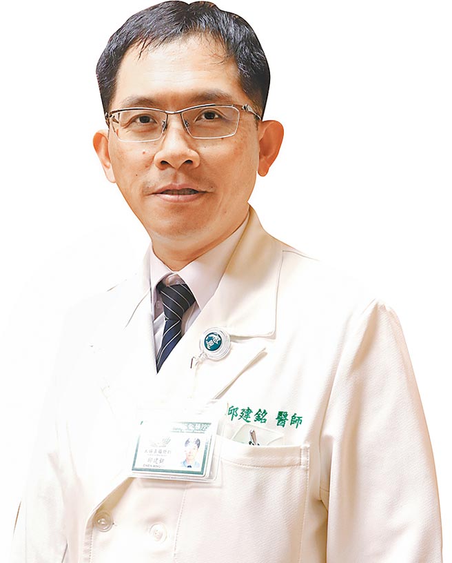 台中慈濟醫院大腸直腸科主任邱建銘醫師指出，植物性飲食能提供民眾完整營養及抗氧化物，並可降低癌症發生率。圖／邱建銘醫師提供