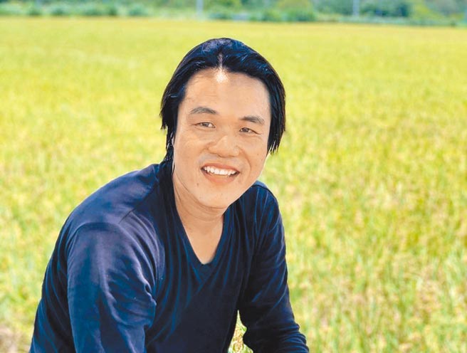 當選十大傑出青年的魏瑞廷，要投入池上鄉長選舉。（魏瑞廷提供／莊哲權台東傳真）