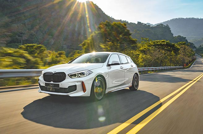 BMW 1系列家族再添生力军，全新BMW 128ti于8月份展开预售后，首批配额销售一空，本月正式发表，全新BMW 128ti性能掀背售价212万元（见图）。（汎德提供）