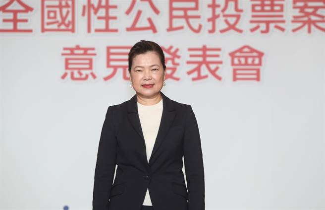 中央选举委员会24日举办第3场全国性公民投票案第17案至第20案意见发表会，第4场第18案「反莱猪」意见发表会反方代表经济部长王美花。（郑任南摄）