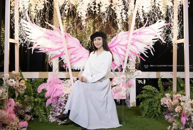 台北101 89樓的「天際奇幻樂園」有「雲中星月」、「天使之翼」（圖）、「雲端花園」、「空中雲彩」、「一生一世」5大場景。（台北101提供）