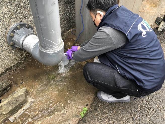 桃園市自2016年通過「桃園市檢舉違反水汙染防治法案件獎勵辦法」，已發出404萬4910元檢舉獎勵金。（桃園市環保局提供／陳夢茹桃園傳真）