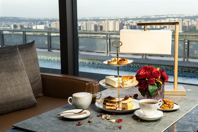 YYsports云智慧星空会馆下午茶串联新竹当地文创咖啡馆墨咖啡美味餐点合作。（YYsports提供／邱立雅竹市传真）