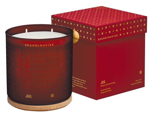 Skandinavisk耶誕節限定JUL 2微醺熱紅酒香氛蠟燭400g，1950元。（Skandinavisk提供）