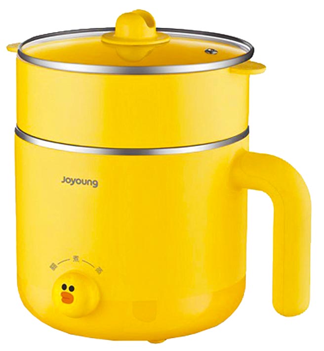 家乐福九阳料理锅--莎莉款（见图）、熊大款，1.2公升，原价1290元、特价749元，5.8折。（家乐福提供）