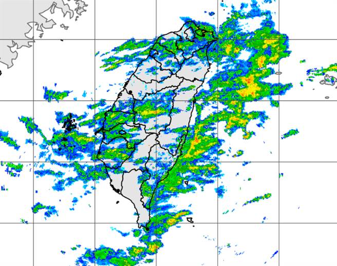 兩波冷空氣下周抵達，今基隆北海岸有雨，氣象局發布大雨特報。（中央氣象局提供）