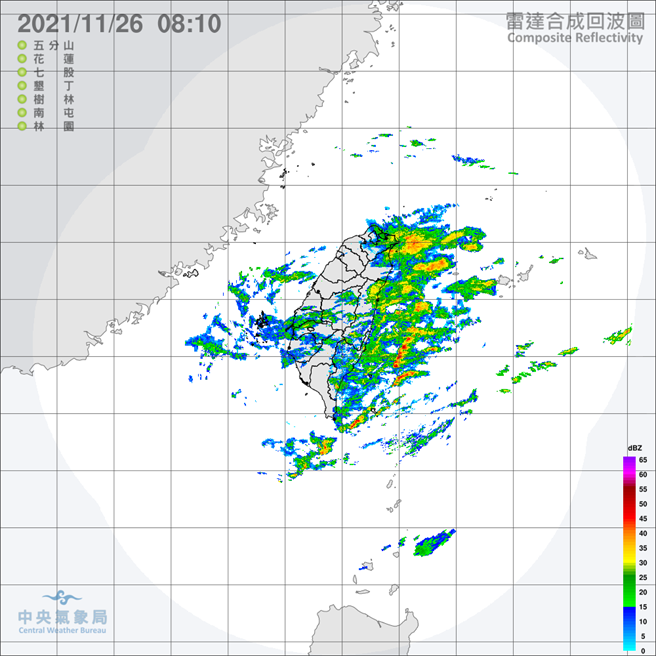 中央氣象局預報指出，今天東北季風增強及受南方雲系影響，台灣附近水氣稍多，南部地區及中部山區有局部短暫雨，迎風面的大台北及東半部地區有局部短暫雨，其他地區主要為多雲、偶有零星雨，其中要留意在東北部地區降雨較持續，有局部較大雨勢發生的機率。（翻攝自中央氣手／林良齊台北傳真）
