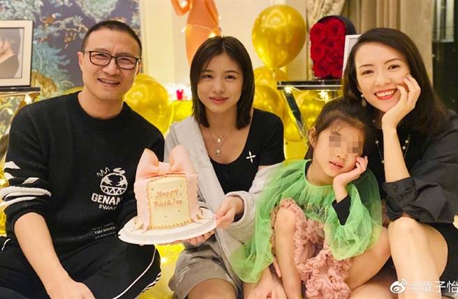 章子怡晒照替继女汪曼熙庆生。（图／翻摄自章子怡微博）