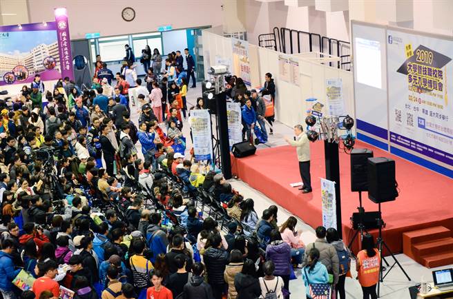 技专校院招生委员会联合会公布111学年度「二技技优入学」、「四技二专特殊选才」及「科技繁星」简章，111学年度二技技优入学招生。