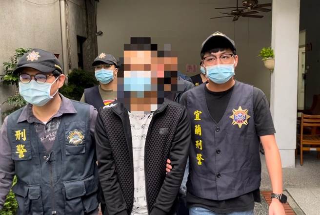 打擊「棒球隊」！礁溪警分局逮捕涉嫌持球棒打傷他人的盧姓等5 名嫌犯。（警方提供／胡健森宜蘭傳真）