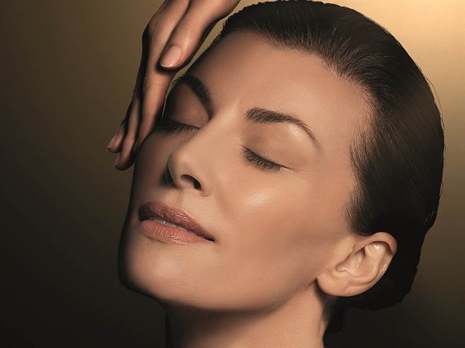 法国玛璃嘉兰、FORTE、Dr. May美博士、SEXYLOOK西西露推出精华新品，加入精华液步骤让保养更有感。（图／品牌提供）