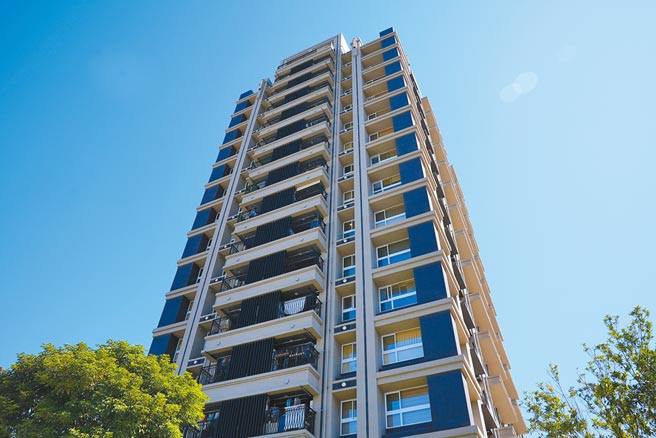 新北市土城明德社宅、三重五谷王社宅近期进行招租作业，民眾认为租金偏高，但24日招租截止，2处社宅仍收到破百件申请。图为三重五谷王社宅。（新北住都中心提供／蔡雯如新北传真）