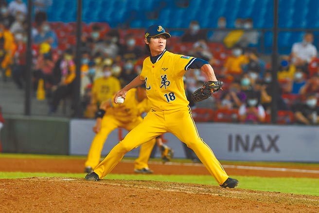 中信兄弟投手官大元。（中信兄弟提供）