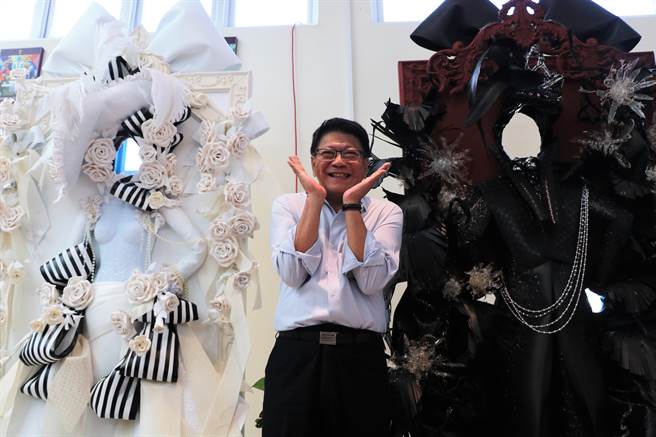 「屏東可可‧台灣巧克力節」27日在屏東可可園區盛大登場，為期9天的巧克力盛宴匯集超過20家屏東可可品牌市集展售。（謝佳潾攝）