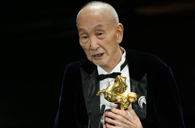 82歲蔡揚名奪終身成就獎。(圖／杜宜諳攝)