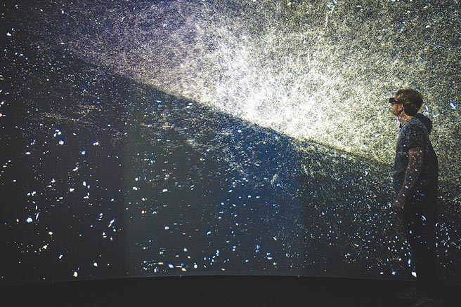 图／美联社、路透