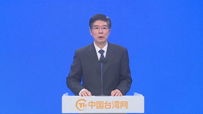 海峡两岸关系协会副会长周寧表示希望推动实现两岸优势互补和互利共赢。（图常亮摄）