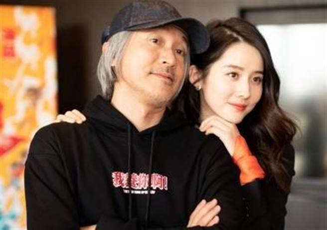 景如洋的外貌出眾，被周星馳一眼相中。(圖/翻攝自微博)