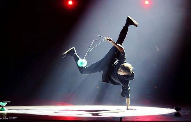 连霸Red Bull PAO的扯铃至尊赵志翰的181团队将会为Chance & Change带来炫丽的花式扯铃表演。（Red Bull提供）